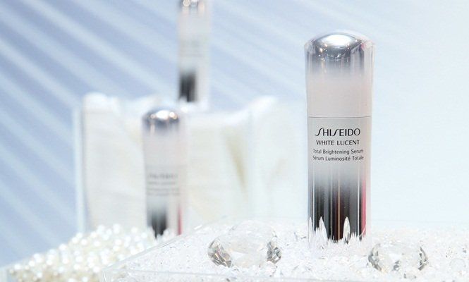 tinh-chat-duong-trang-shiseido-white-lucent-total-brightening-serum-3
